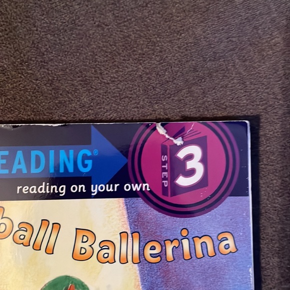 Children Book Set- Pack of 3 Sports/Community Helper Books - Picture 13 of 15